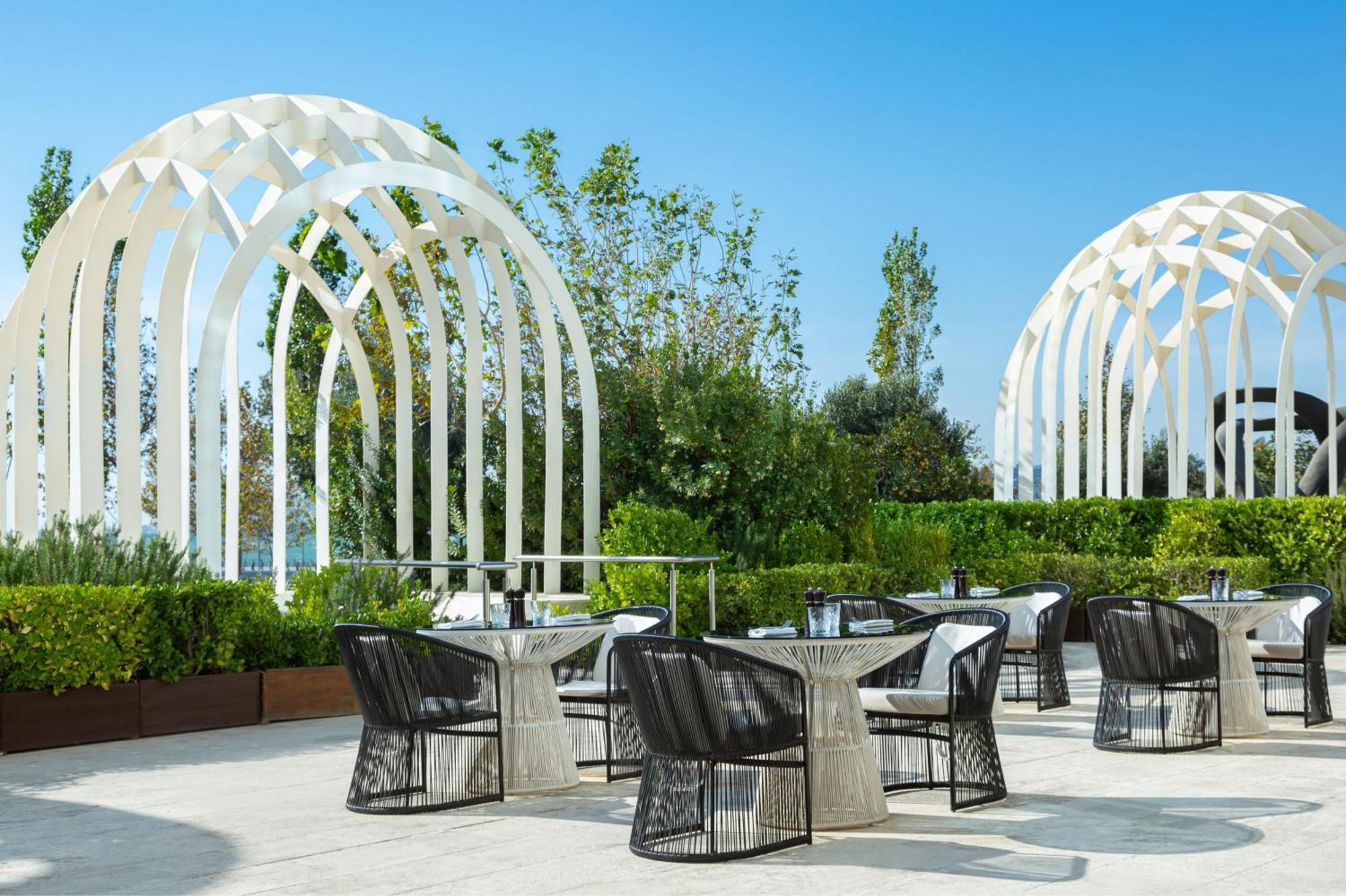 Baku Marriott Hotel Boulevard Exteriör bild The Sky Bar