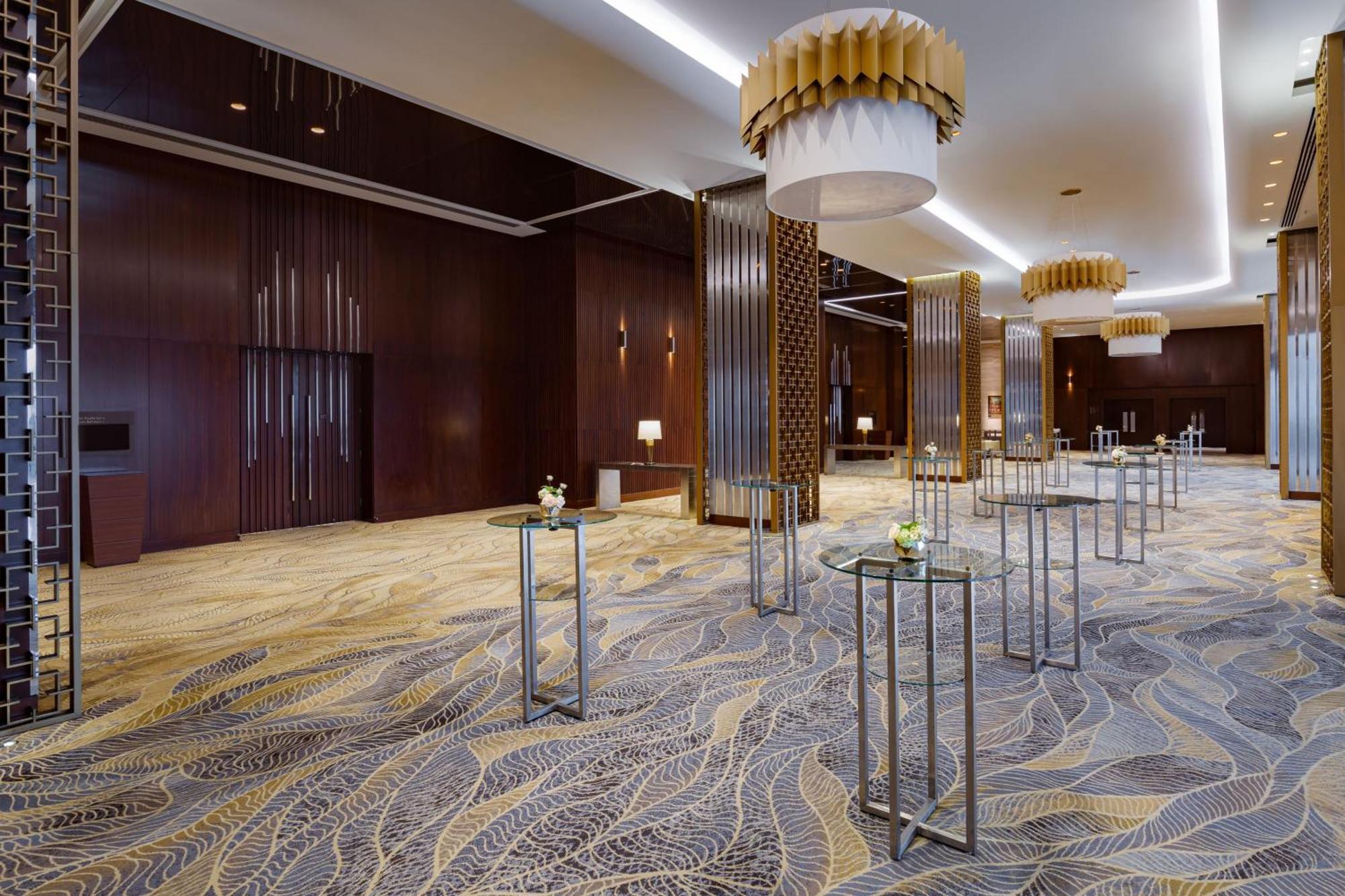 Baku Marriott Hotel Boulevard Exteriör bild The Westin Convention Center